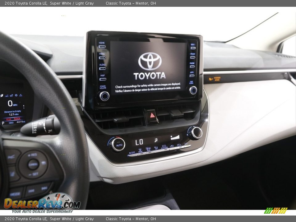 2020 Toyota Corolla LE Super White / Light Gray Photo #9
