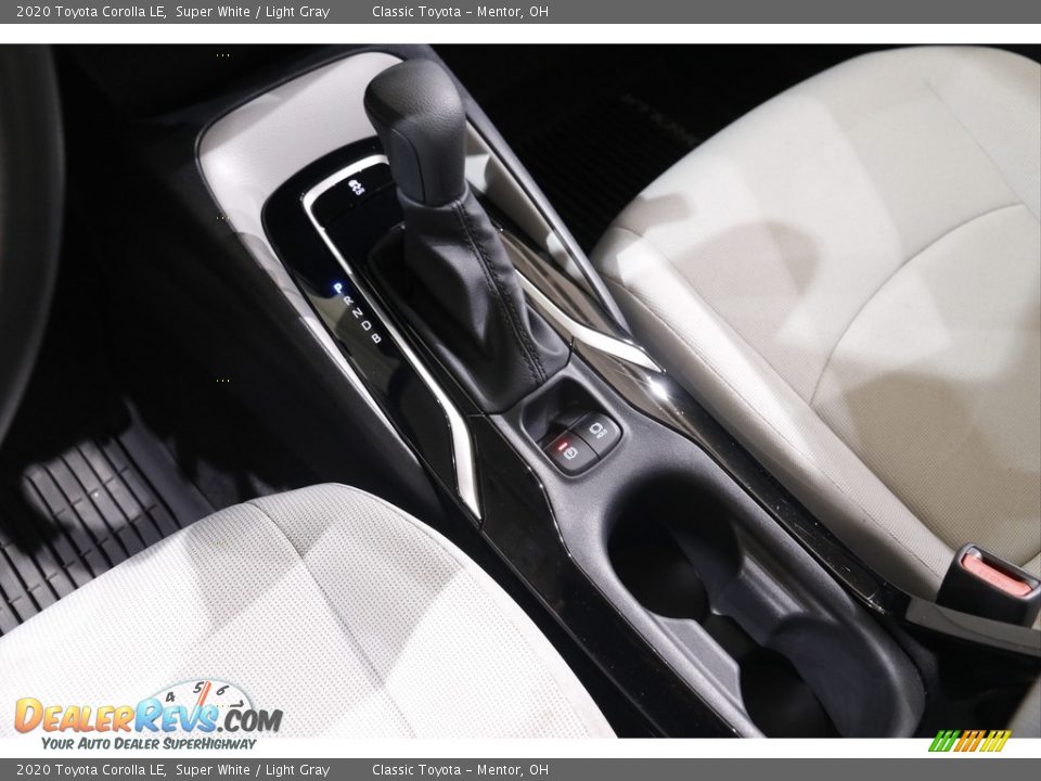 2020 Toyota Corolla LE Super White / Light Gray Photo #12