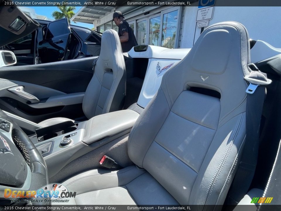 2016 Chevrolet Corvette Stingray Convertible Arctic White / Gray Photo #2