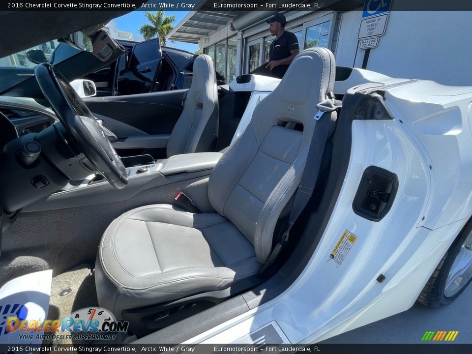 Front Seat of 2016 Chevrolet Corvette Stingray Convertible Photo #4