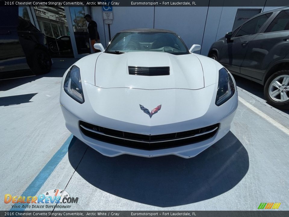 2016 Chevrolet Corvette Stingray Convertible Arctic White / Gray Photo #25