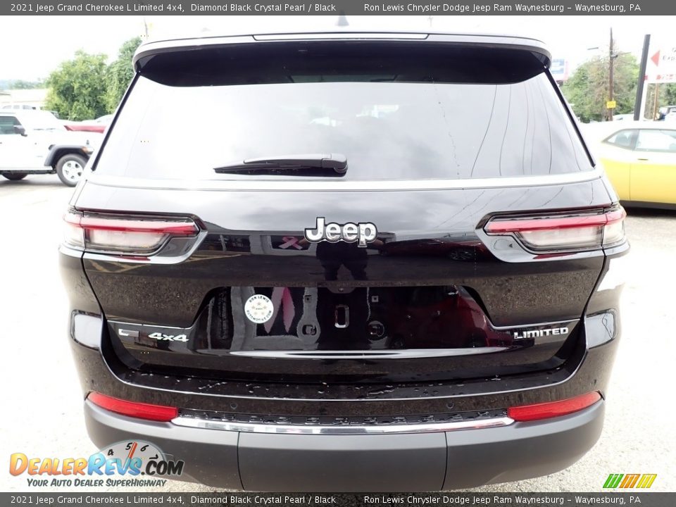 2021 Jeep Grand Cherokee L Limited 4x4 Diamond Black Crystal Pearl / Black Photo #4