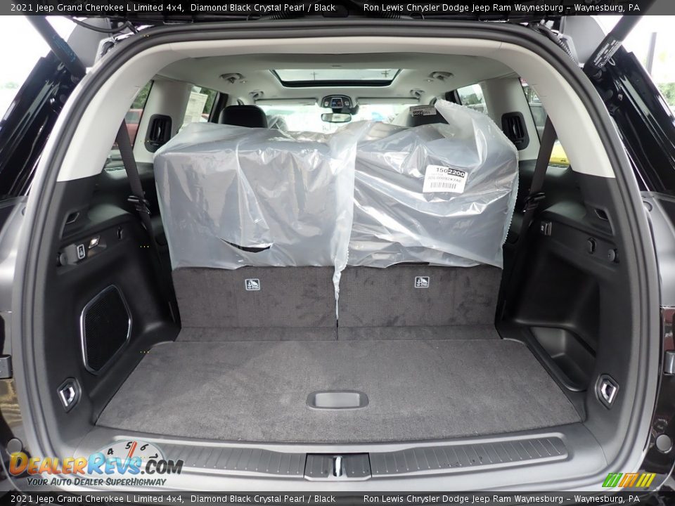 2021 Jeep Grand Cherokee L Limited 4x4 Diamond Black Crystal Pearl / Black Photo #5
