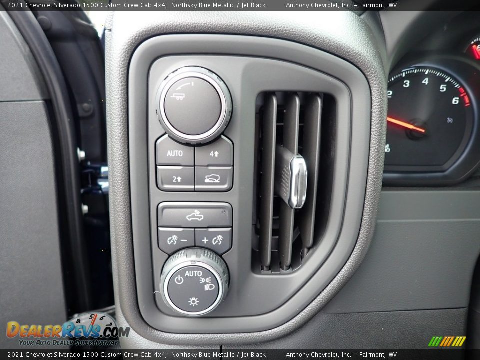 2021 Chevrolet Silverado 1500 Custom Crew Cab 4x4 Northsky Blue Metallic / Jet Black Photo #16