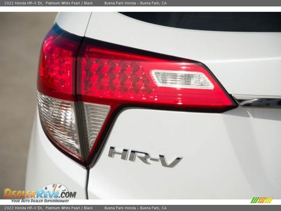 2022 Honda HR-V EX Platinum White Pearl / Black Photo #6