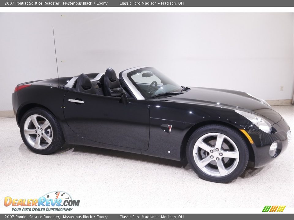 Mysterious Black 2007 Pontiac Solstice Roadster Photo #1