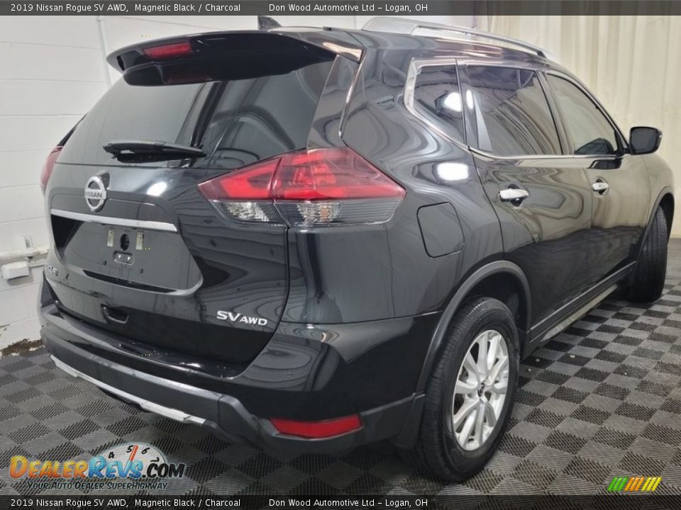 2019 Nissan Rogue SV AWD Magnetic Black / Charcoal Photo #7