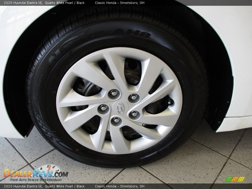 2020 Hyundai Elantra SE Quartz White Pearl / Black Photo #12