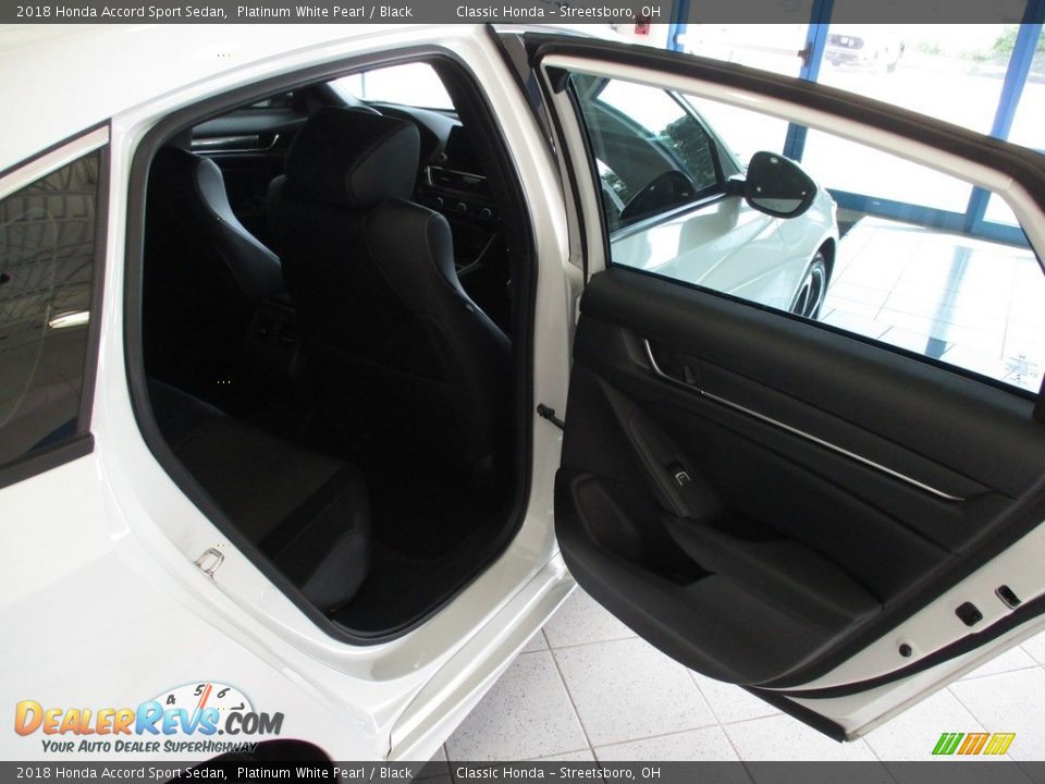 2018 Honda Accord Sport Sedan Platinum White Pearl / Black Photo #17