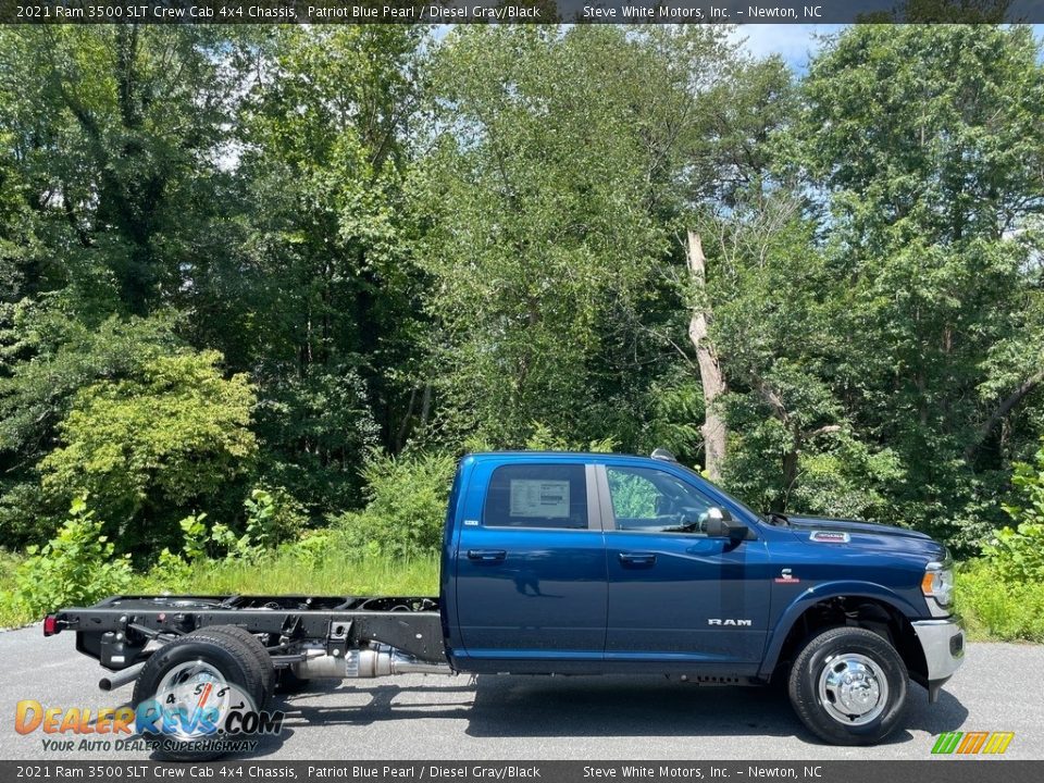 2021 Ram 3500 SLT Crew Cab 4x4 Chassis Patriot Blue Pearl / Diesel Gray/Black Photo #5