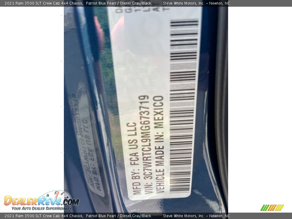 2021 Ram 3500 SLT Crew Cab 4x4 Chassis Patriot Blue Pearl / Diesel Gray/Black Photo #28