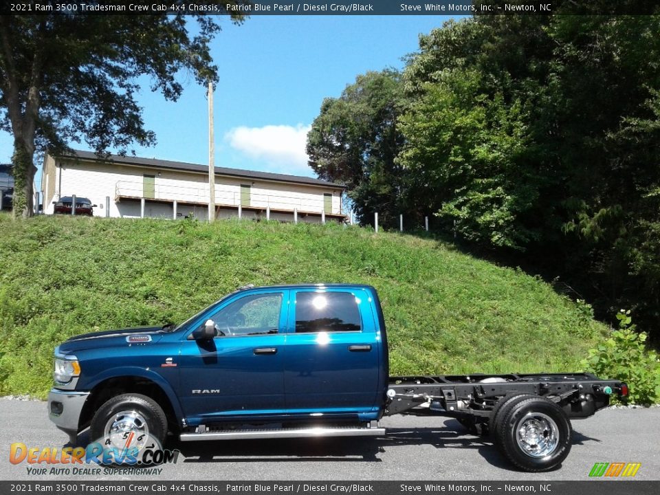 2021 Ram 3500 Tradesman Crew Cab 4x4 Chassis Patriot Blue Pearl / Diesel Gray/Black Photo #1