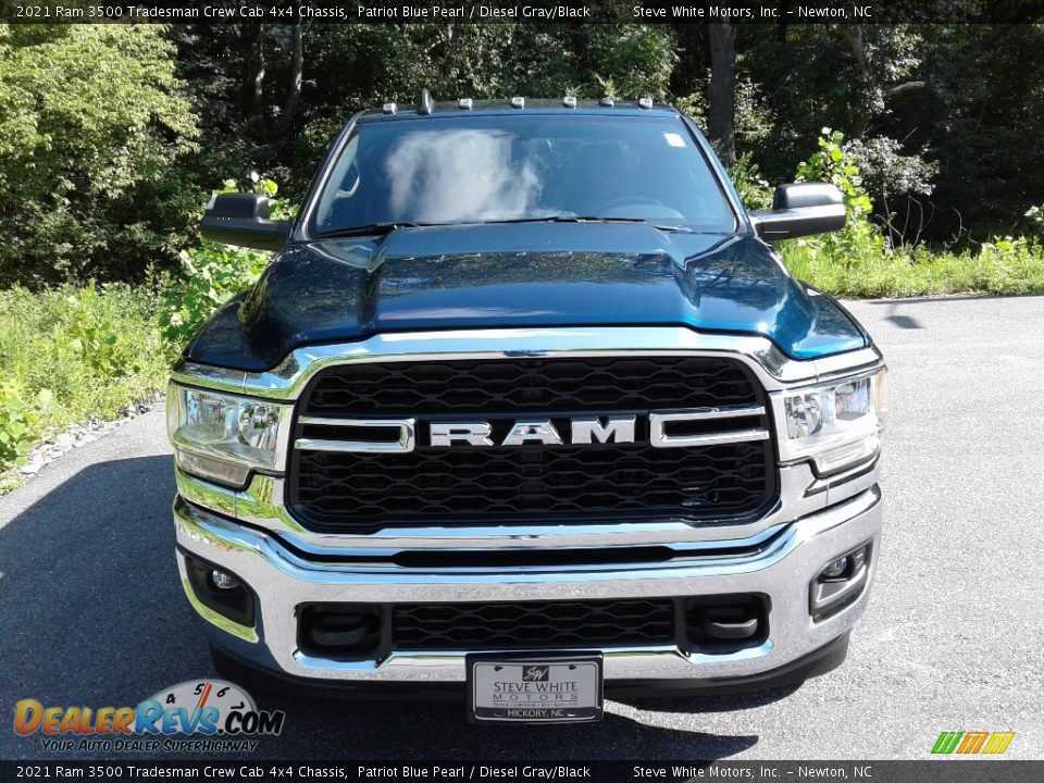 2021 Ram 3500 Tradesman Crew Cab 4x4 Chassis Patriot Blue Pearl / Diesel Gray/Black Photo #3