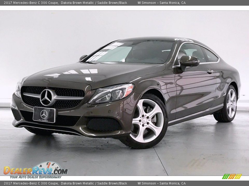 Front 3/4 View of 2017 Mercedes-Benz C 300 Coupe Photo #12