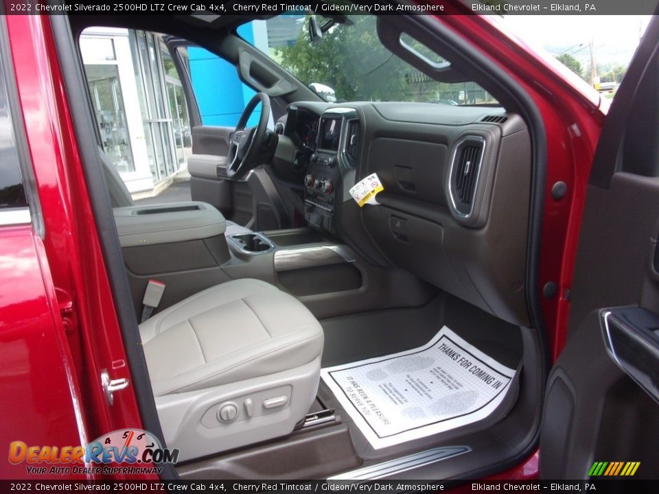 Dashboard of 2022 Chevrolet Silverado 2500HD LTZ Crew Cab 4x4 Photo #22