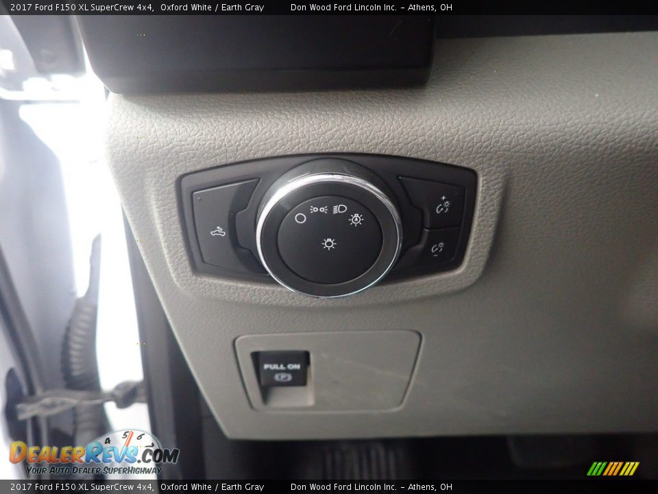 2017 Ford F150 XL SuperCrew 4x4 Oxford White / Earth Gray Photo #29