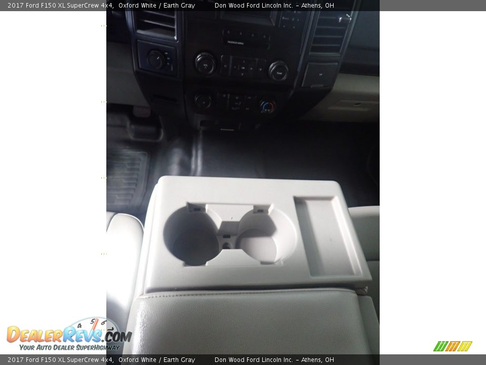 2017 Ford F150 XL SuperCrew 4x4 Oxford White / Earth Gray Photo #31