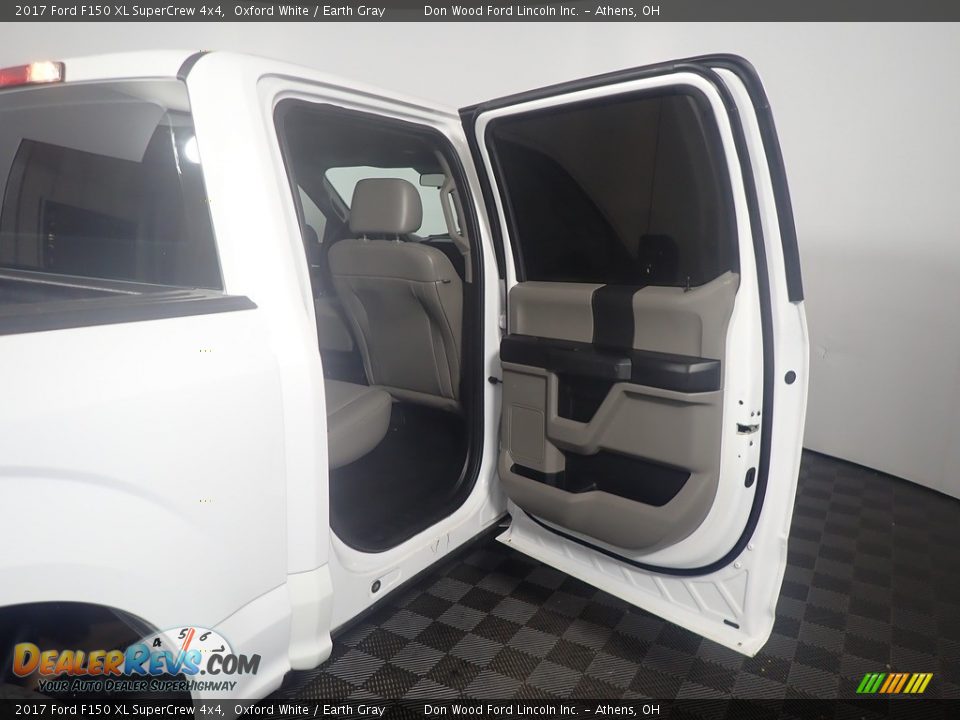 2017 Ford F150 XL SuperCrew 4x4 Oxford White / Earth Gray Photo #34