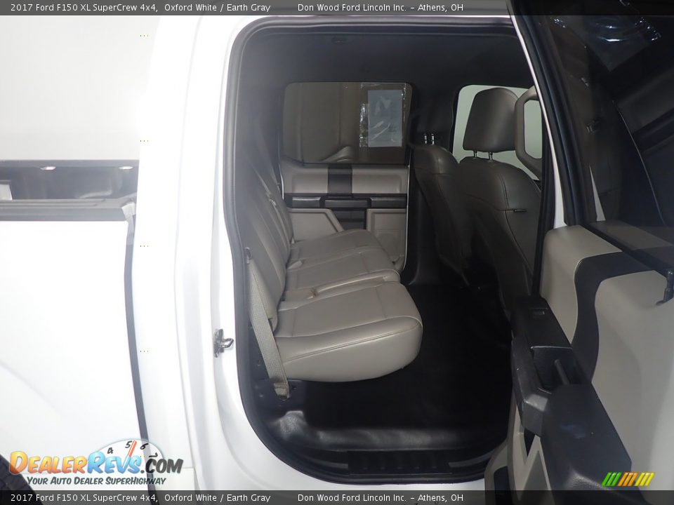 2017 Ford F150 XL SuperCrew 4x4 Oxford White / Earth Gray Photo #35