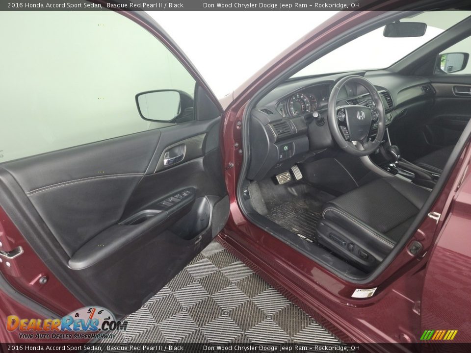 Front Seat of 2016 Honda Accord Sport Sedan Photo #12