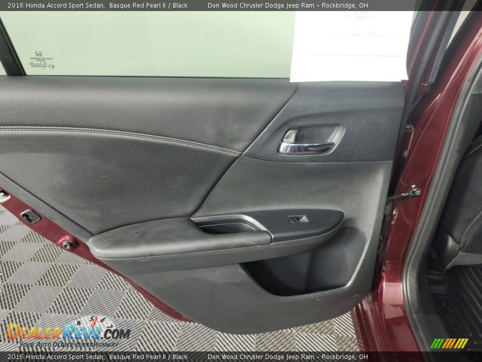 Door Panel of 2016 Honda Accord Sport Sedan Photo #24