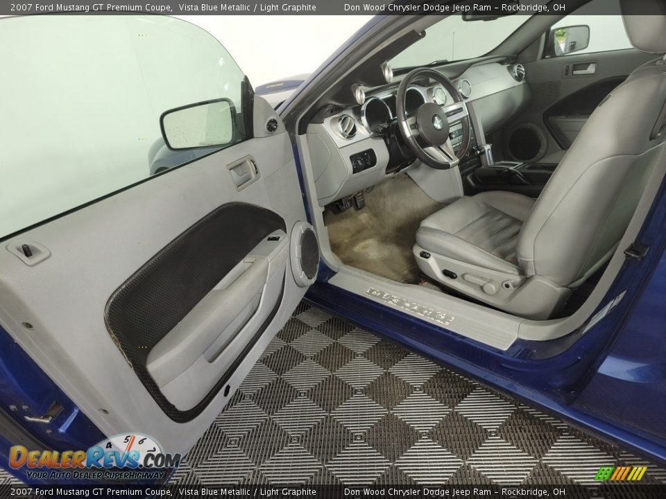 2007 Ford Mustang GT Premium Coupe Vista Blue Metallic / Light Graphite Photo #12