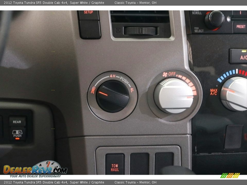 2012 Toyota Tundra SR5 Double Cab 4x4 Super White / Graphite Photo #10