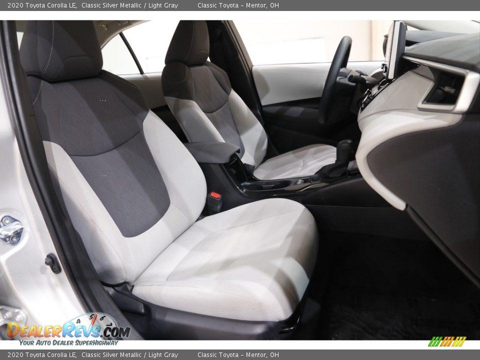 2020 Toyota Corolla LE Classic Silver Metallic / Light Gray Photo #13