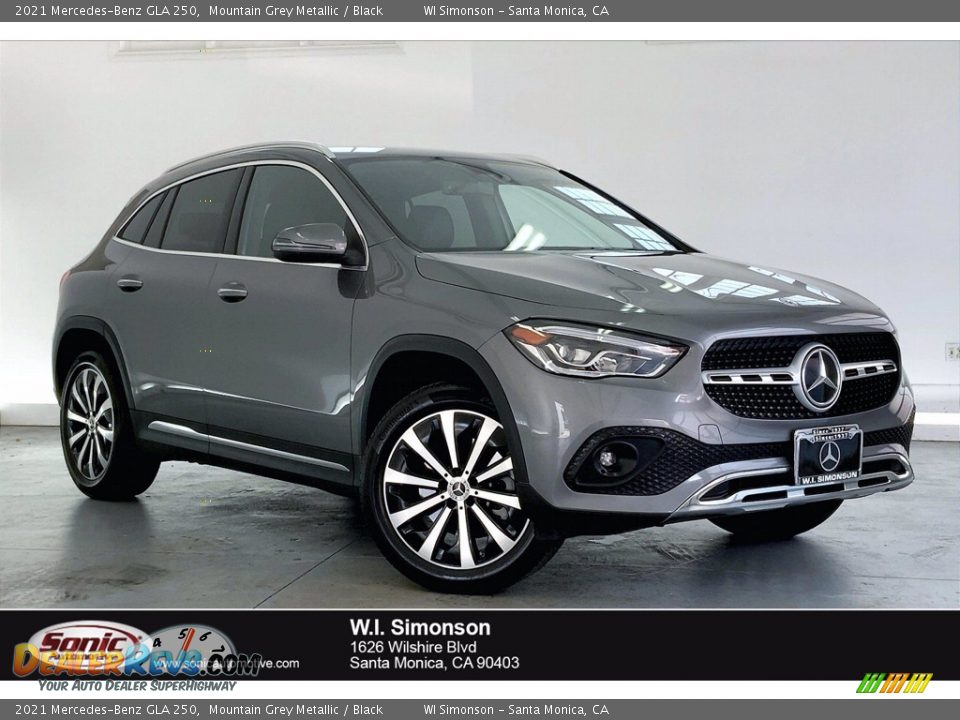 2021 Mercedes-Benz GLA 250 Mountain Grey Metallic / Black Photo #1