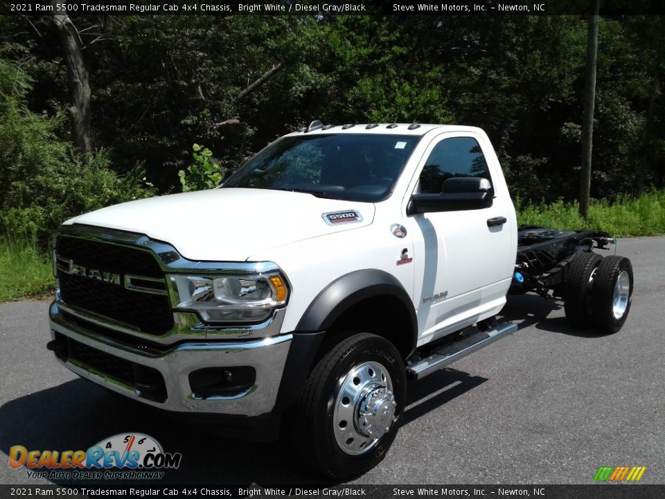 2021 Ram 5500 Tradesman Regular Cab 4x4 Chassis Bright White / Diesel Gray/Black Photo #2