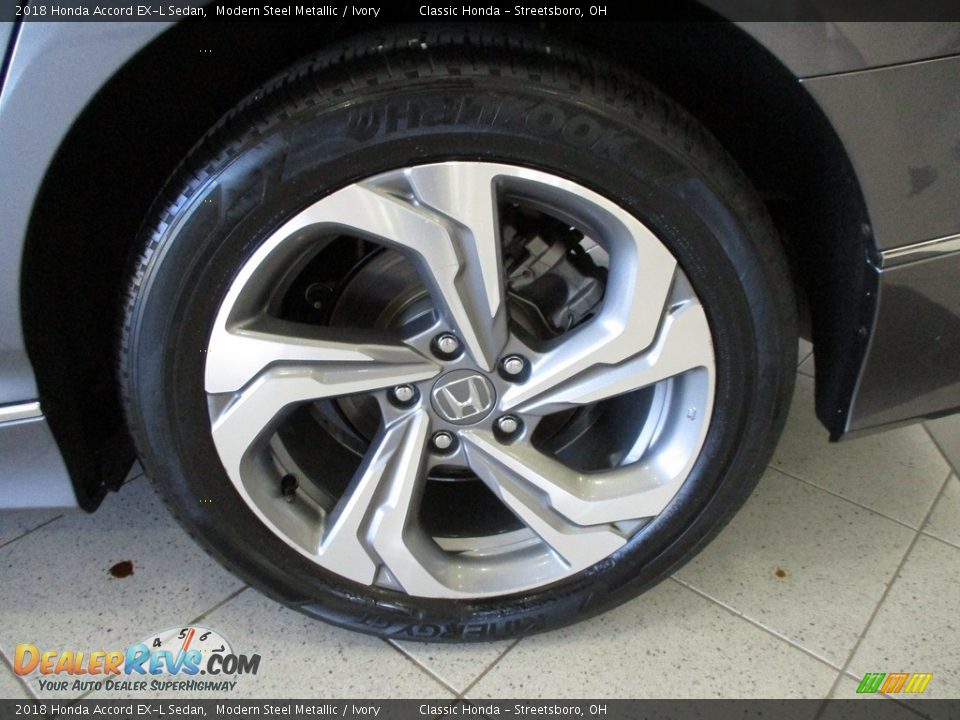 2018 Honda Accord EX-L Sedan Modern Steel Metallic / Ivory Photo #11