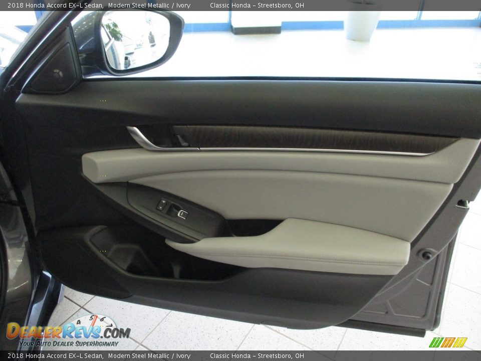 2018 Honda Accord EX-L Sedan Modern Steel Metallic / Ivory Photo #14