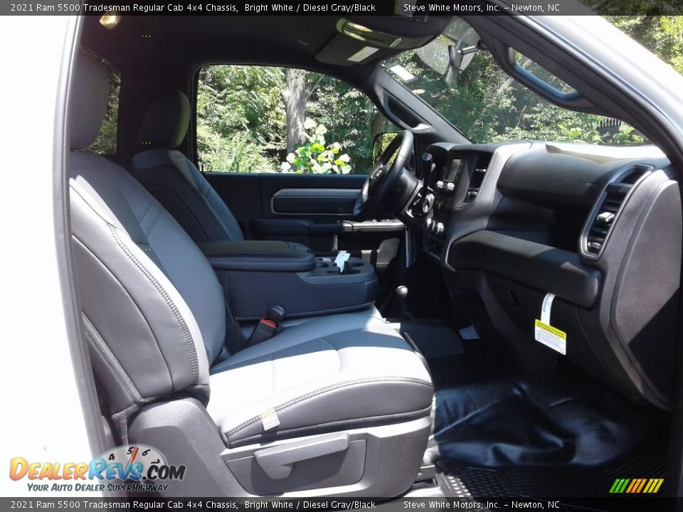 2021 Ram 5500 Tradesman Regular Cab 4x4 Chassis Bright White / Diesel Gray/Black Photo #13