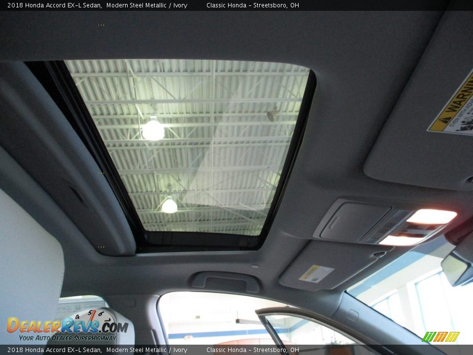 2018 Honda Accord EX-L Sedan Modern Steel Metallic / Ivory Photo #17