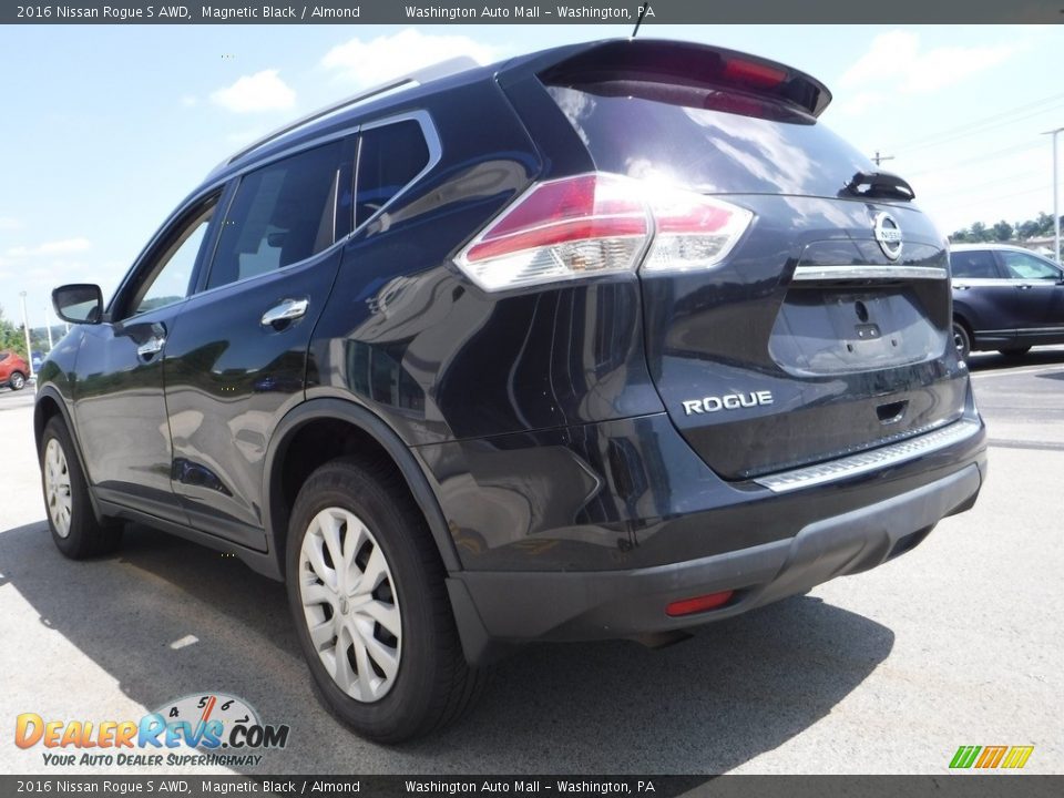 2016 Nissan Rogue S AWD Magnetic Black / Almond Photo #6