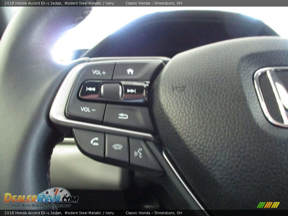 2018 Honda Accord EX-L Sedan Modern Steel Metallic / Ivory Photo #31
