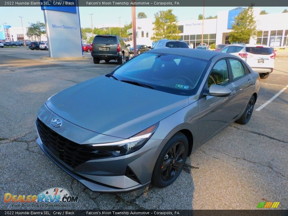 2022 Hyundai Elantra SEL Gray / Black Photo #7