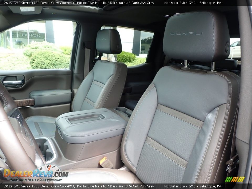 Front Seat of 2019 GMC Sierra 1500 Denali Crew Cab 4WD Photo #17