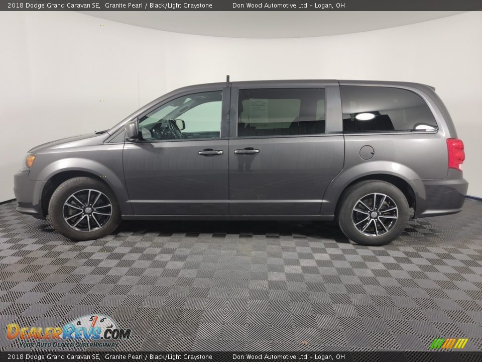 2018 Dodge Grand Caravan SE Granite Pearl / Black/Light Graystone Photo #6