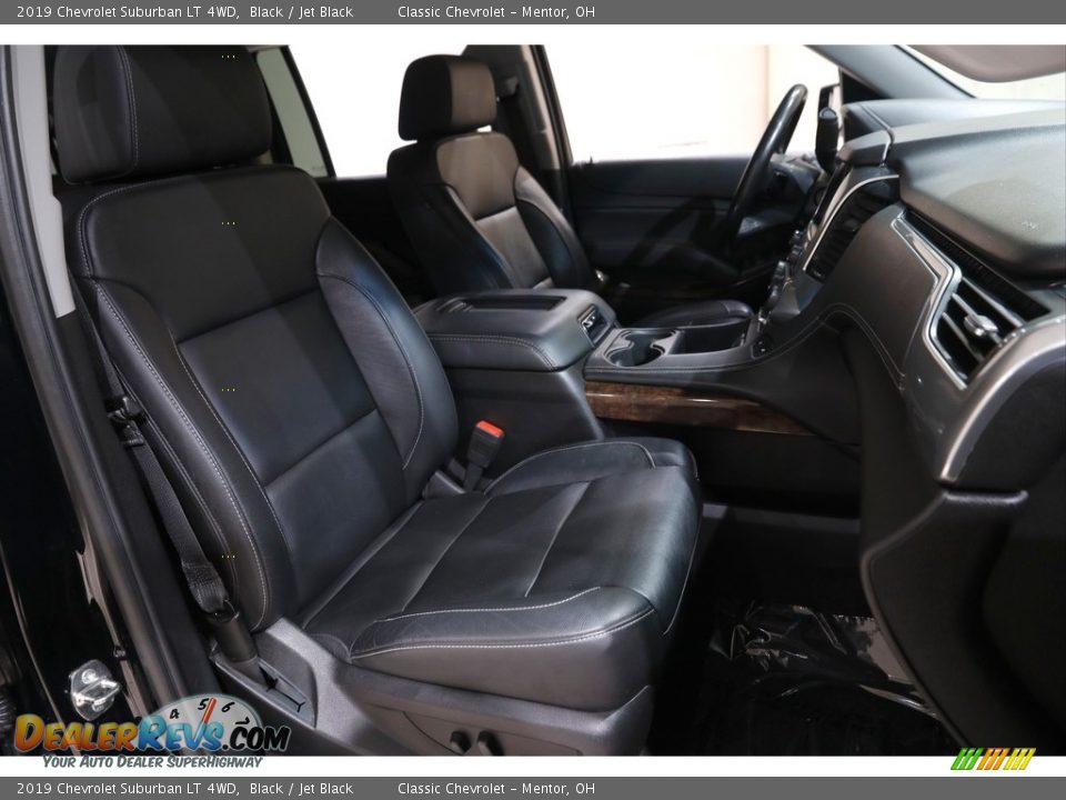 2019 Chevrolet Suburban LT 4WD Black / Jet Black Photo #17