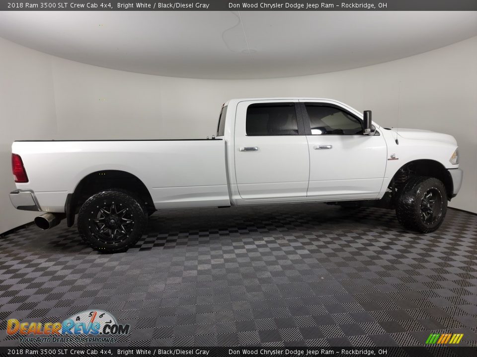 2018 Ram 3500 SLT Crew Cab 4x4 Bright White / Black/Diesel Gray Photo #9