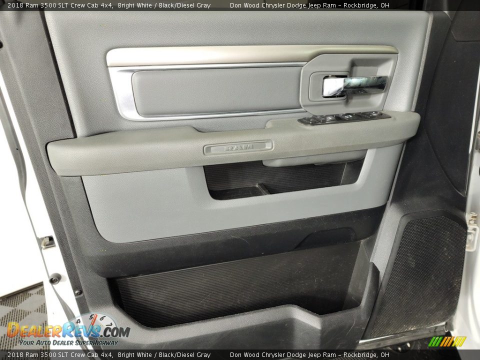 2018 Ram 3500 SLT Crew Cab 4x4 Bright White / Black/Diesel Gray Photo #12