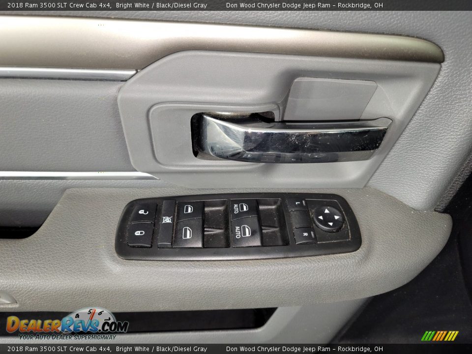 2018 Ram 3500 SLT Crew Cab 4x4 Bright White / Black/Diesel Gray Photo #13