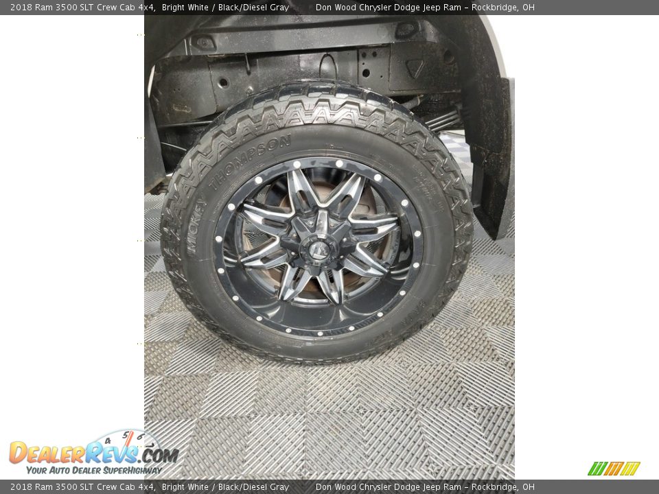 2018 Ram 3500 SLT Crew Cab 4x4 Bright White / Black/Diesel Gray Photo #26