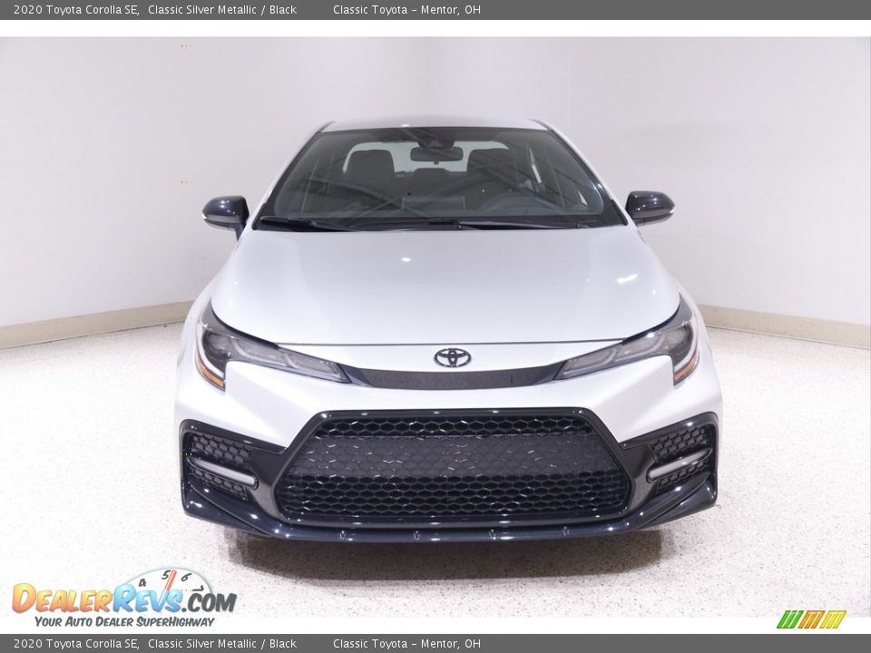 2020 Toyota Corolla SE Classic Silver Metallic / Black Photo #2