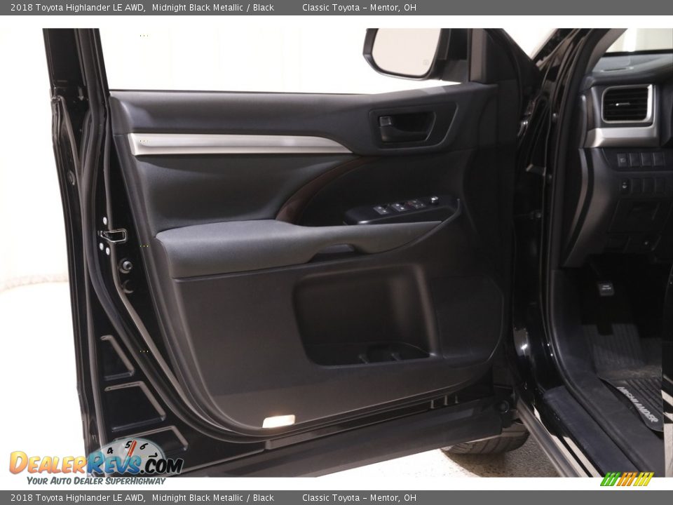 2018 Toyota Highlander LE AWD Midnight Black Metallic / Black Photo #4