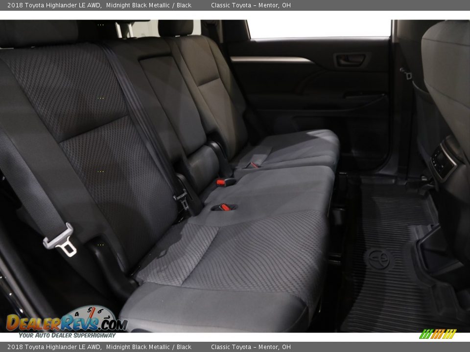 2018 Toyota Highlander LE AWD Midnight Black Metallic / Black Photo #16