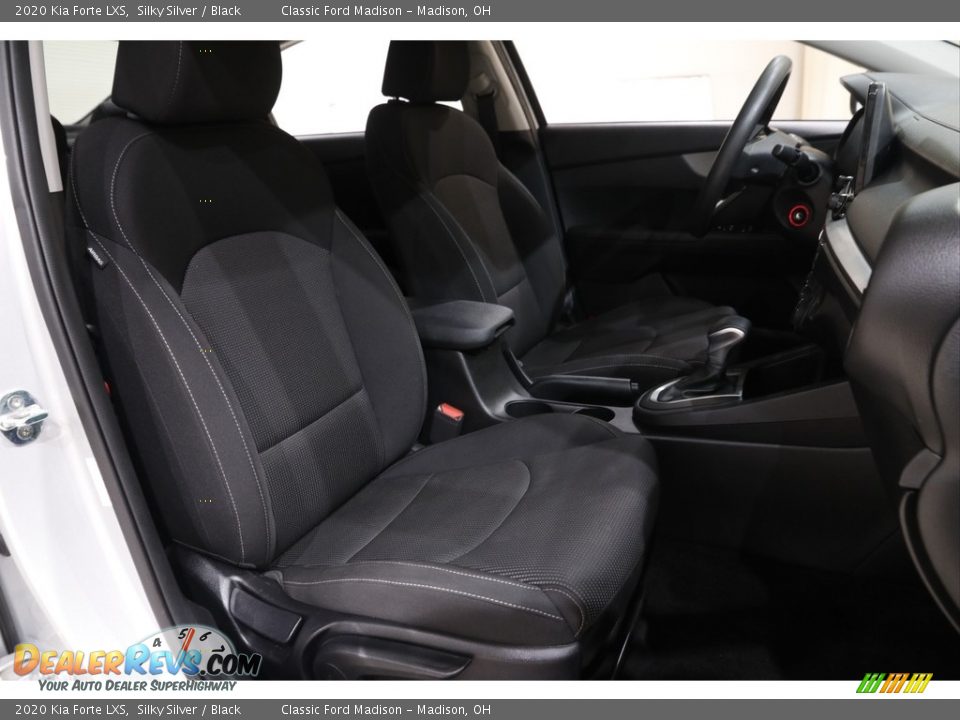 2020 Kia Forte LXS Silky Silver / Black Photo #14