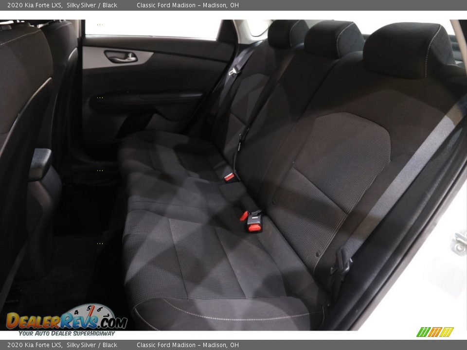 2020 Kia Forte LXS Silky Silver / Black Photo #16