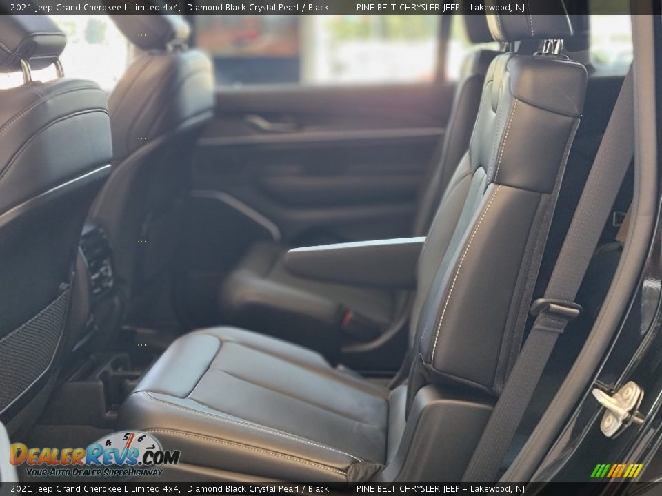 2021 Jeep Grand Cherokee L Limited 4x4 Diamond Black Crystal Pearl / Black Photo #9